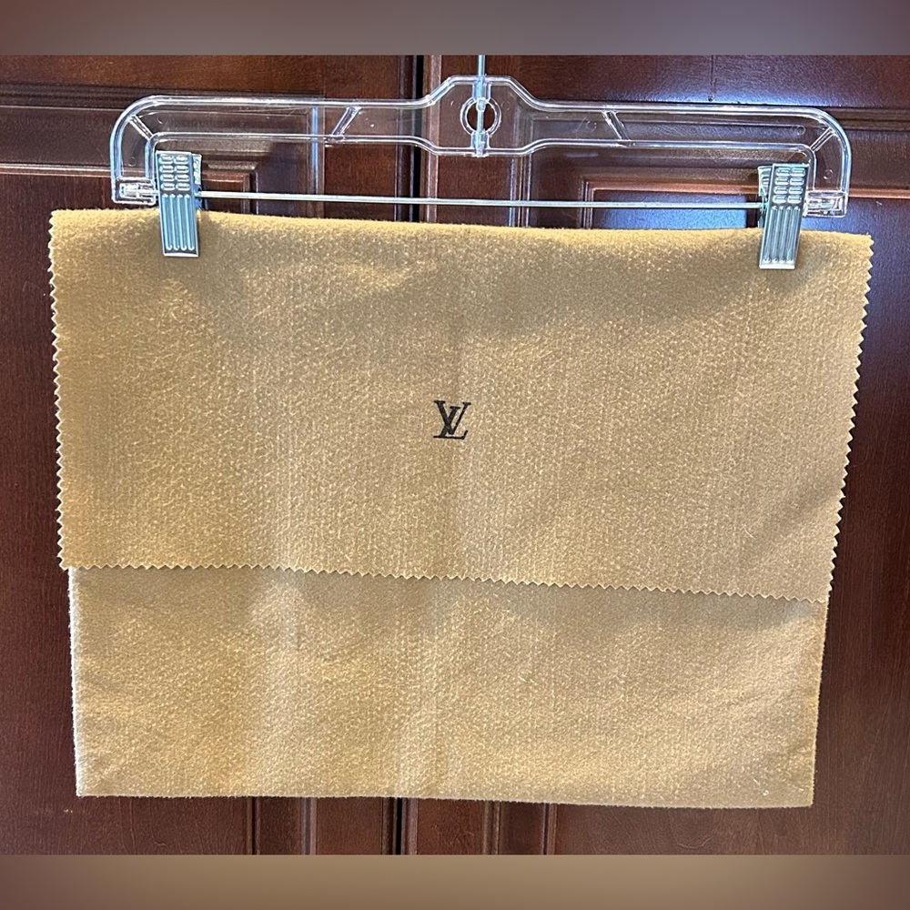 Louis Vuitton Beige Dust Bag with LV Logo